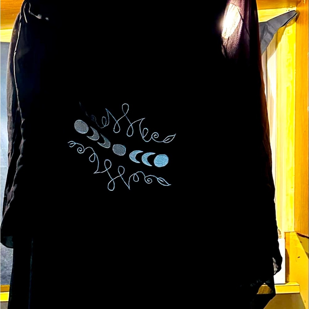 HOLYCLOTHING